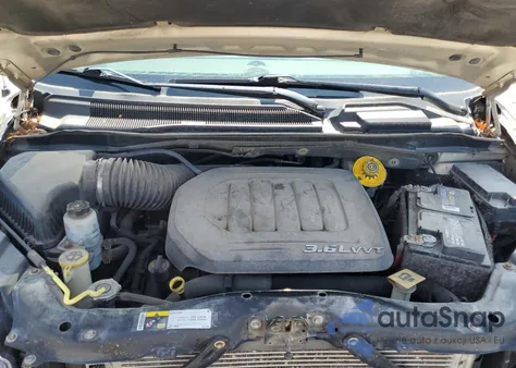 2014 Chrysler Town & Country Touring из США, поврежденный, VIN 2C4RC1BG5ER215997